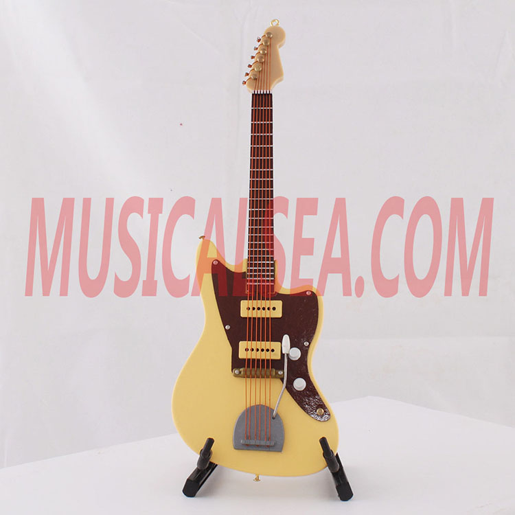 2016 hot sale miniature guitar toy wooden gif